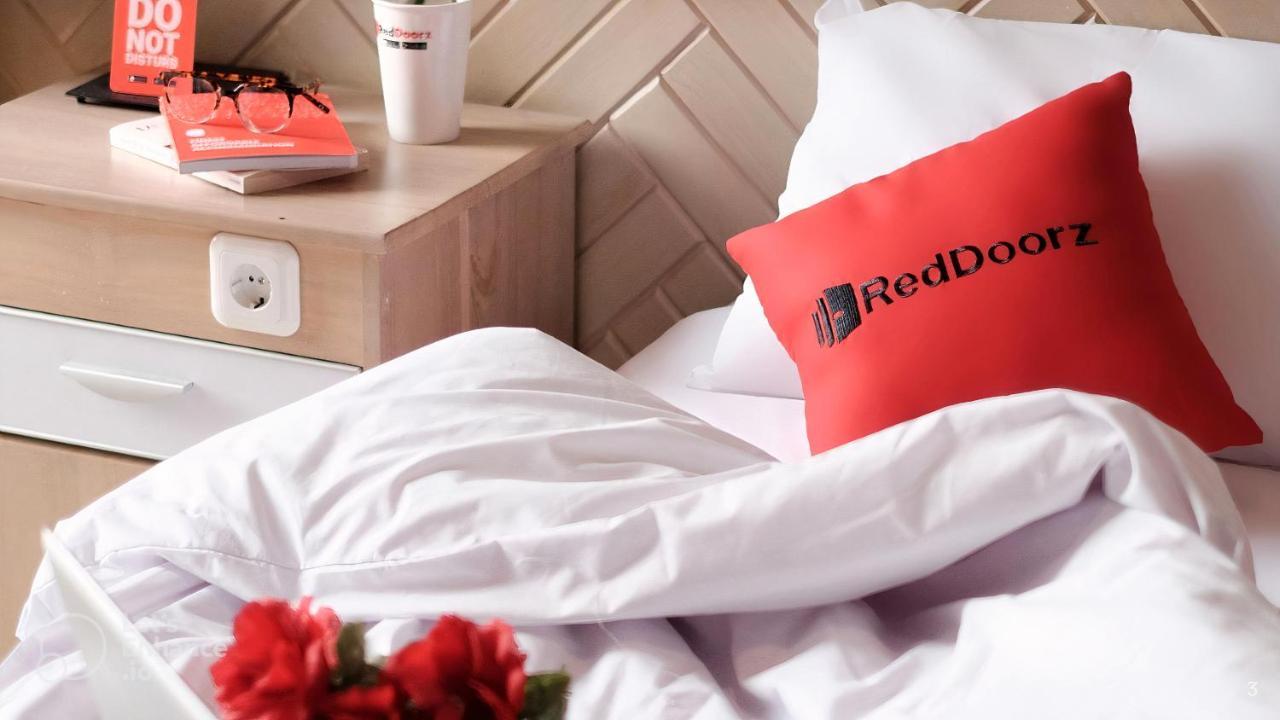 RedDoorz gần Big C Thăng Long Hà Nội Ngoại thất bức ảnh
